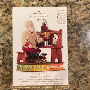 2012 Hallmark Time for Toys Santa